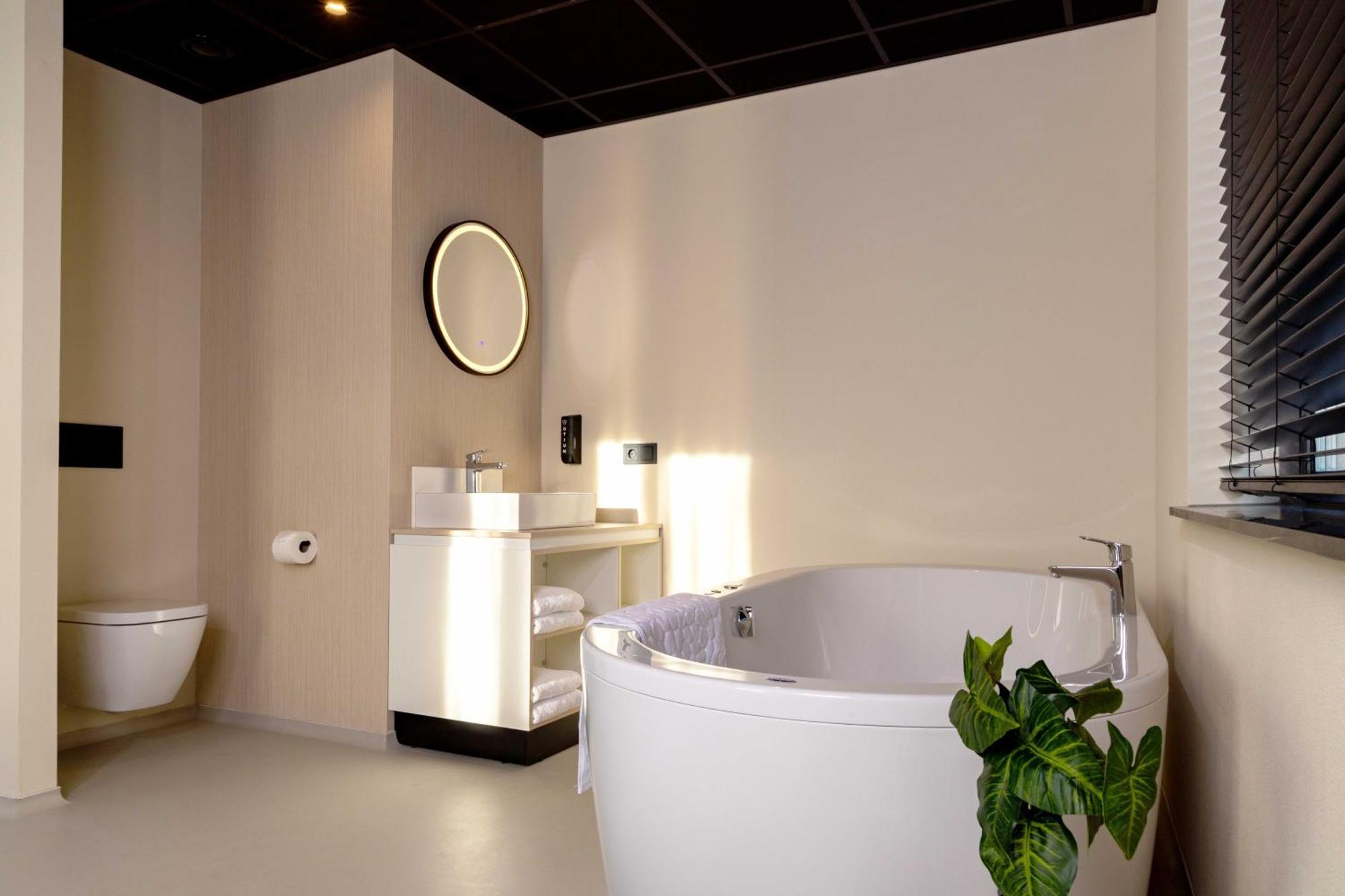 Hotel Waterstate غوس المظهر الخارجي الصورة